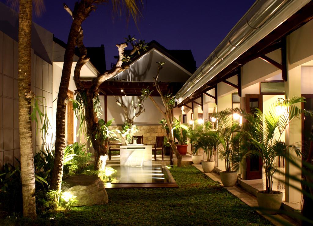 Grand Marto Hotel Yogyakarta Esterno foto