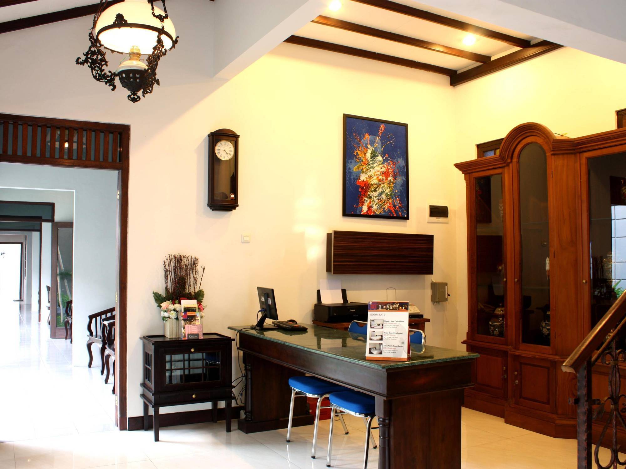 Grand Marto Hotel Yogyakarta Esterno foto